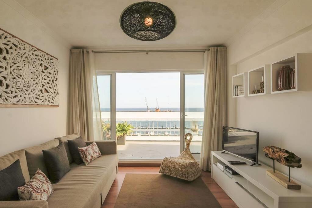 Guestready - Marina View Top Floor With Terrace 蓬塔德尔加达 外观 照片